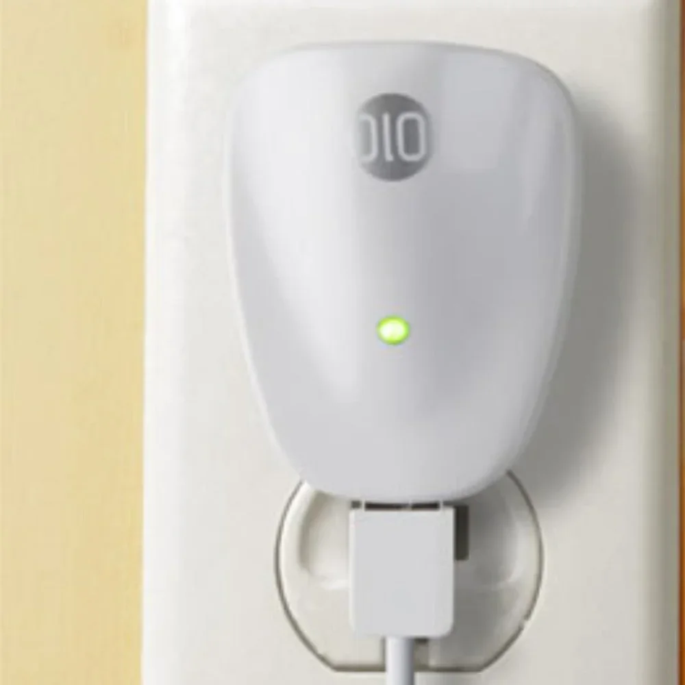 DLO PowerBug for iPod shuffle 1st 2nd Generation Adapter + USB Computer Charger